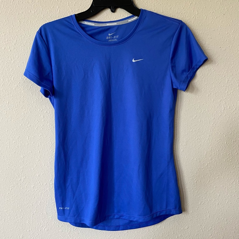 Women’s Nike Running Workout Shirt - Small